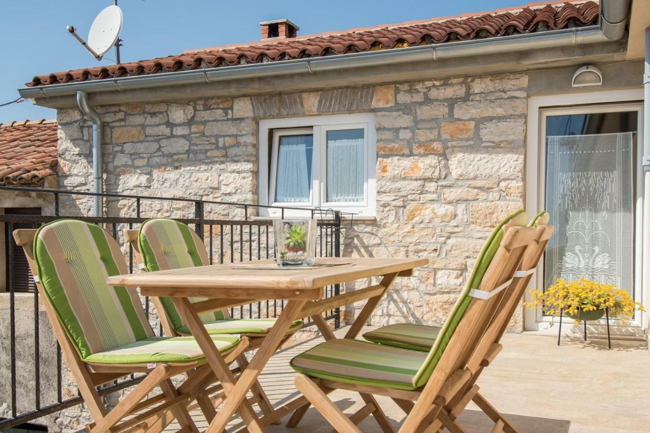 Tar-Vabriga Apartment Bruneta 1 With Sea View מראה חיצוני תמונה